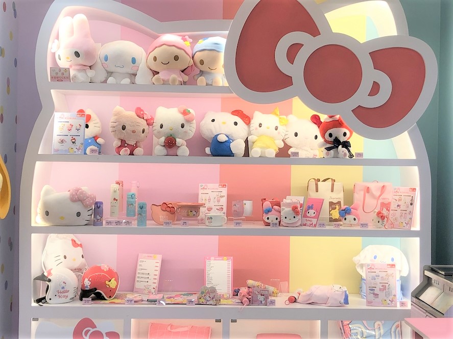 【台北 西門商圈】7-11 X三麗鷗聯名店 – 轉角遇見Hello Kitty @貝大小姐的多元心宇宙
