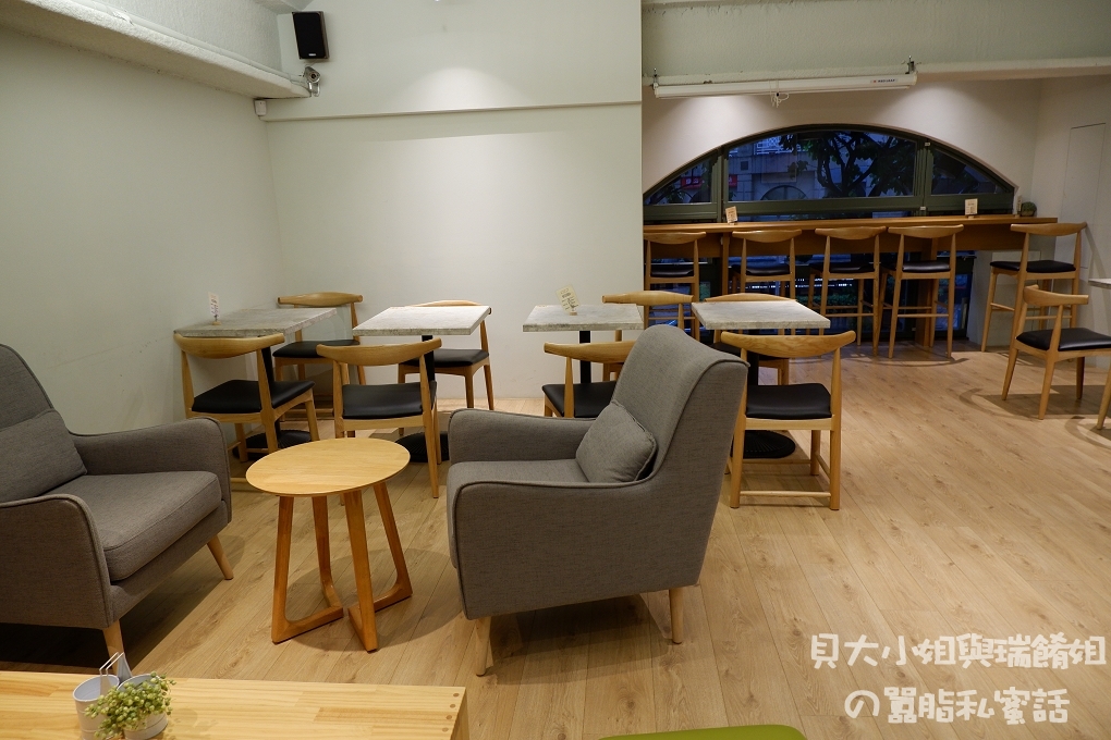【台北 石牌咖啡廳】At EASE CAFE 天母咖啡廳 @貝大小姐的多元心宇宙