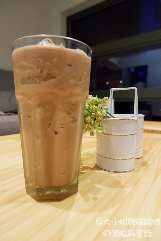 【台北 石牌咖啡廳】At EASE CAFE 天母咖啡廳 @貝大小姐的多元心宇宙