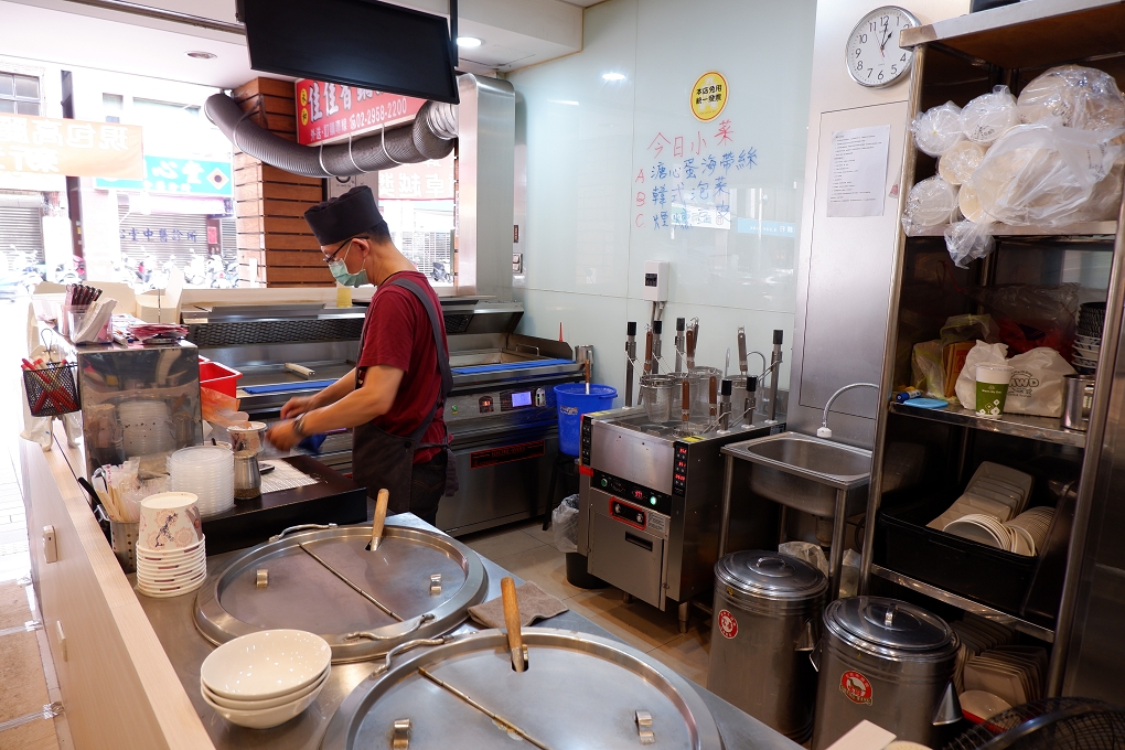 【新北 板橋鍋貼水餃】佳佳香鍋貼板橋店 @貝大小姐的多元心宇宙