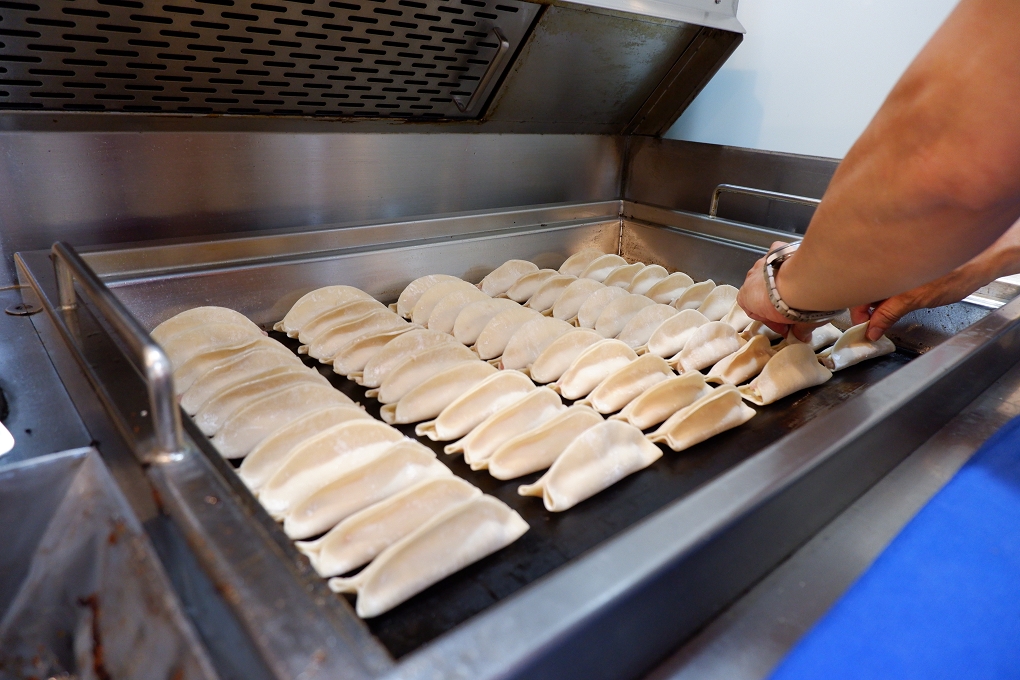 【新北 板橋鍋貼水餃】佳佳香鍋貼板橋店 @貝大小姐的多元心宇宙