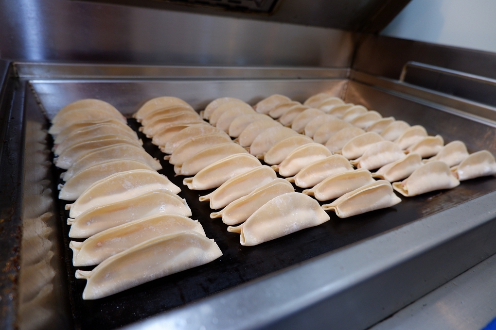 【新北 板橋鍋貼水餃】佳佳香鍋貼板橋店 @貝大小姐的多元心宇宙