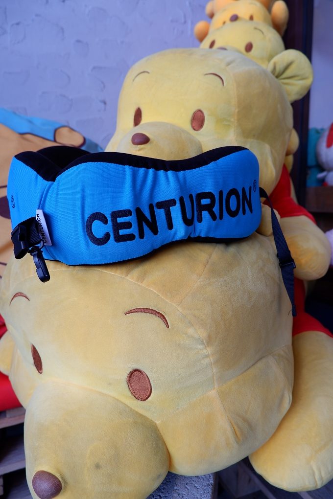 【旅行用品推薦】CENTURION百夫長捲捲記憶棉旅行枕 可拆洗可調式防滑繩 @貝大小姐的多元心宇宙