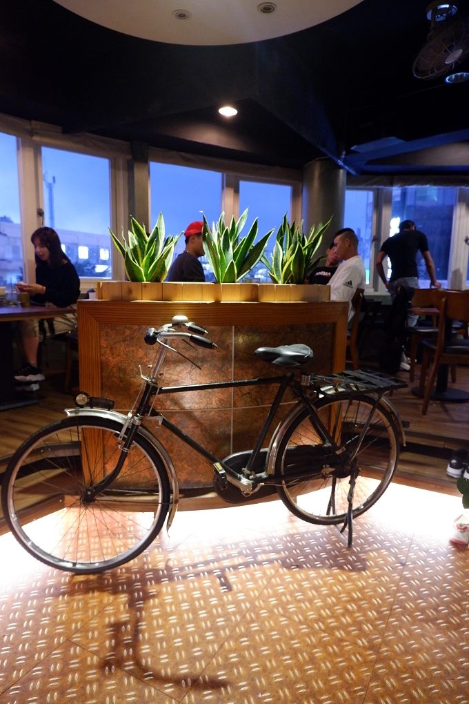 【桃園 中壢車站美食】1981 Cafe越南美食河內風味 @貝大小姐的多元心宇宙