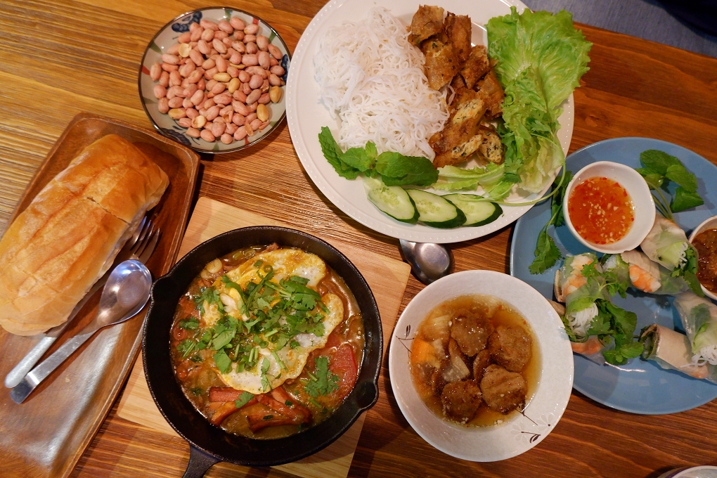 【桃園 中壢車站美食】1981 Cafe越南美食河內風味 @貝大小姐的多元心宇宙