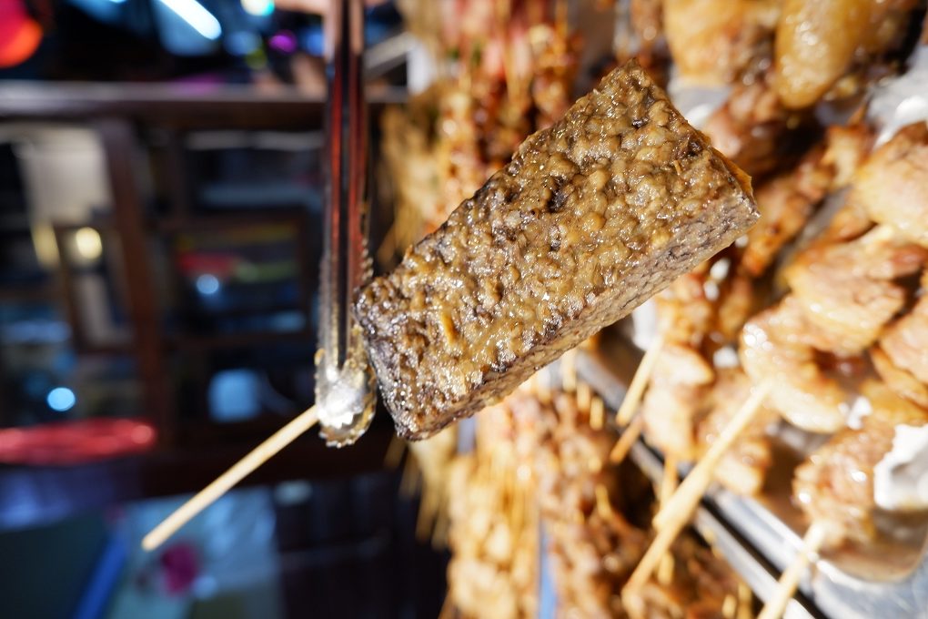 【新北 三和國中站美食】烤10串串烤 三重平價串燒、三重銅板美食 @貝大小姐的多元心宇宙