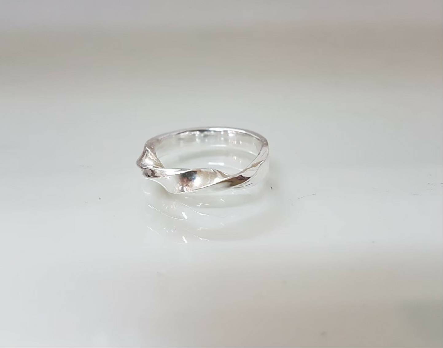 【台北 內湖工藝創作坊】黃光輝珠寶工藝創作坊 / 內湖飾品設計 / 飾品維修 / 飾品改款 @貝大小姐的多元心宇宙