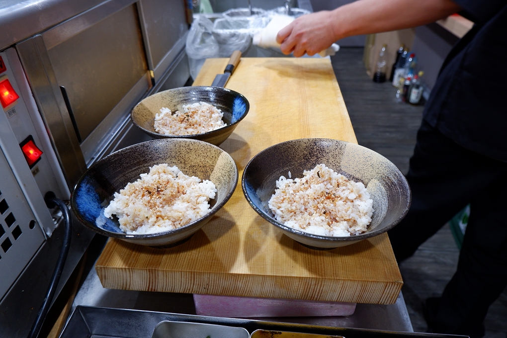 【新北 板橋區海鮮丼飯】丼畫家 日本料理 @貝大小姐的多元心宇宙