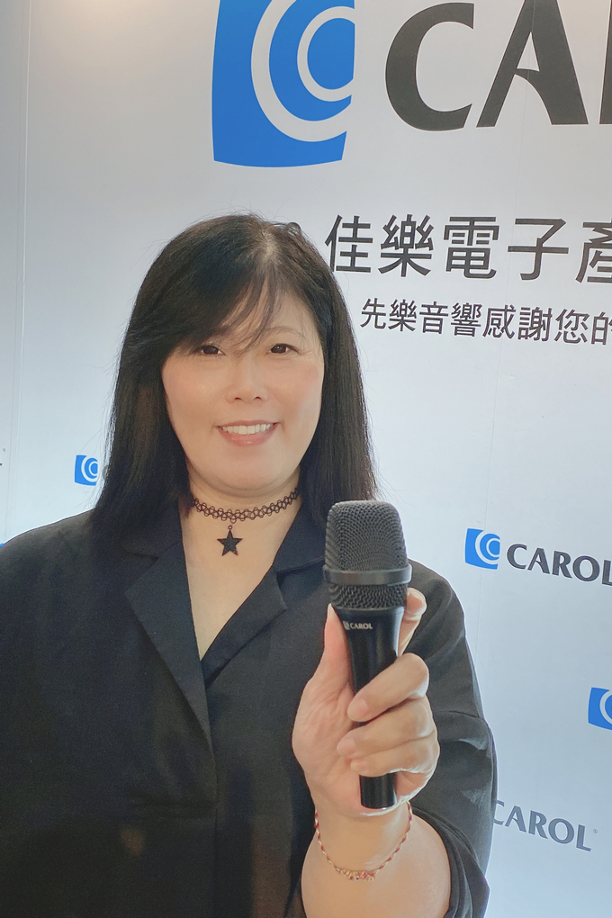 【3C好物推薦】Carol主動式降手握雜音麥克風 @貝大小姐的多元心宇宙