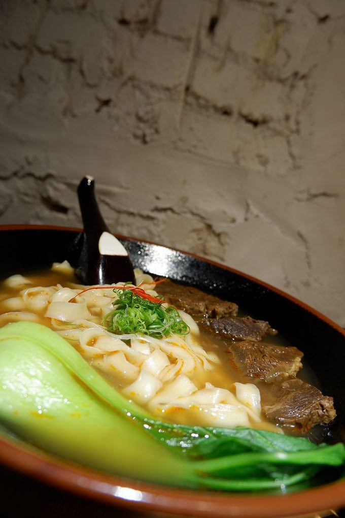 【台北牛肉麵】太ONE牛肉麵 X 少小白-台灣頂級豆奶專賣 成功國宅附近美食 @貝大小姐的多元心宇宙