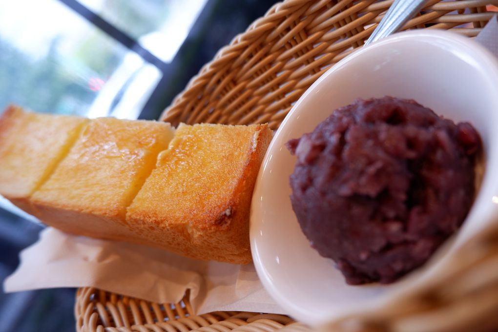 【台北 西湖站】客美多咖啡 Komeda‘s Coffee &#8211; 西湖店 @貝大小姐的多元心宇宙
