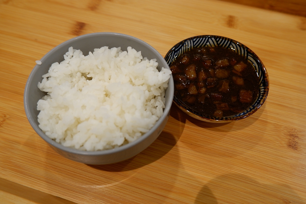 【信義區市政府滷肉飯，台菜】滷肉控  信義遠百A13美食 臺味獨享餐 @貝大小姐的多元心宇宙