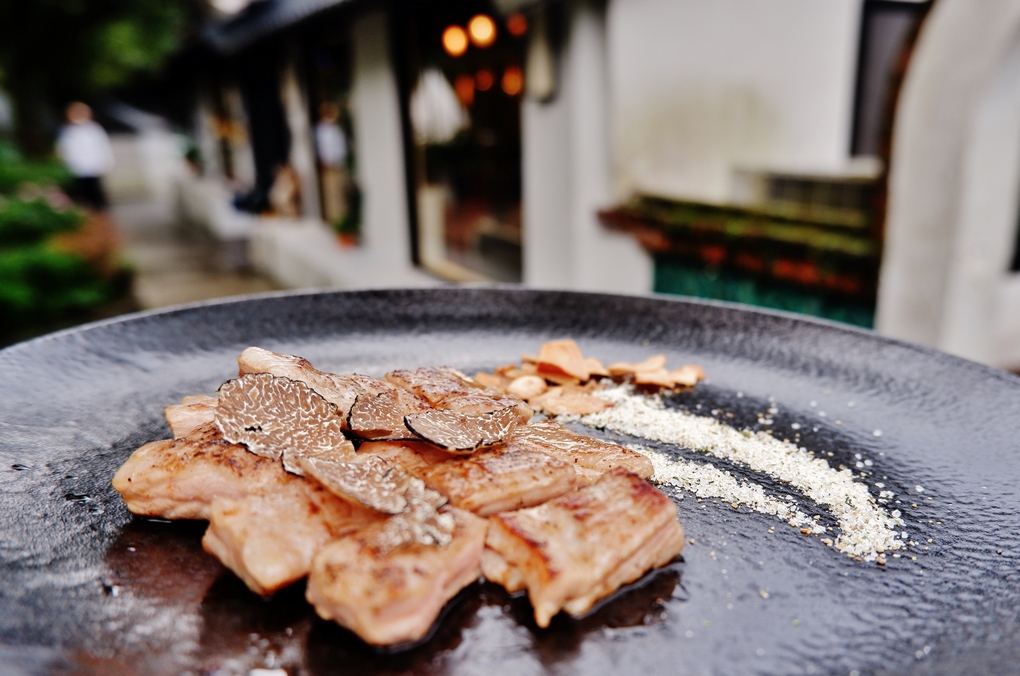 【士林鐵板燒】潼精緻鐵板料理至善店 外雙溪餐廳 / 至善路景觀餐廳 @貝大小姐的多元心宇宙
