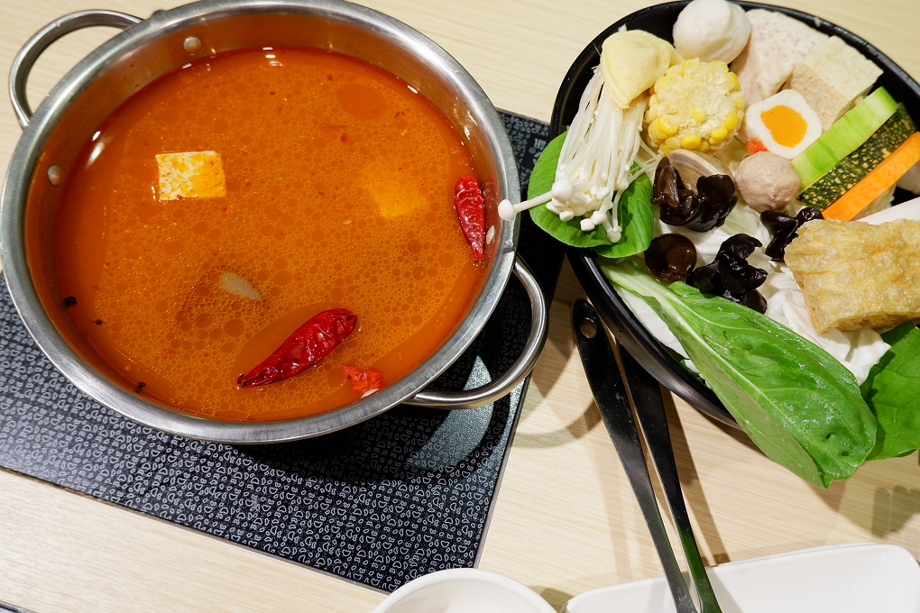 【內湖火鍋】荖子鍋 家樂福內湖店 @貝大小姐的多元心宇宙