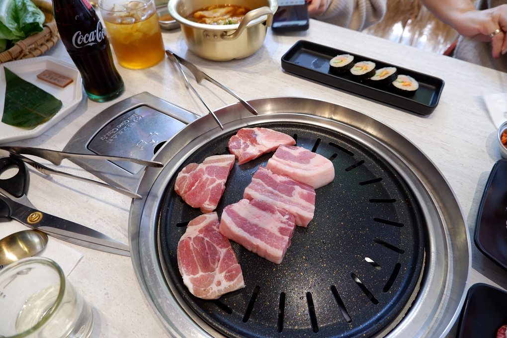 【桃園韓式烤肉】GogiGogi 韓式燒肉 桃園店 @貝大小姐的多元心宇宙