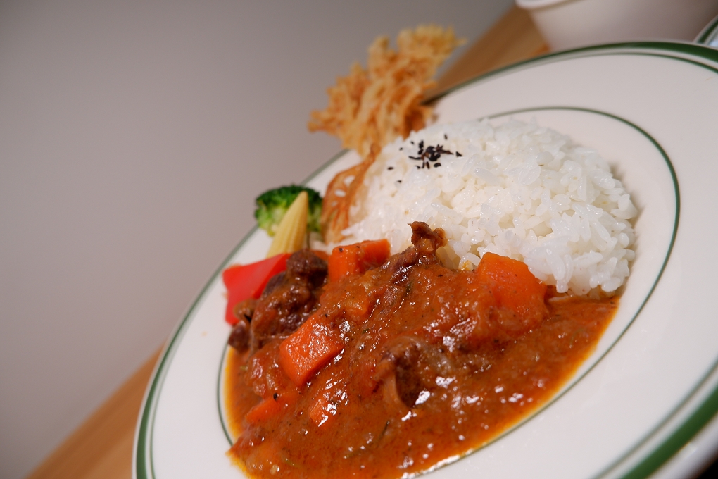 【中和咖哩】咖哩站 永安市場站美食 @貝大小姐的多元心宇宙