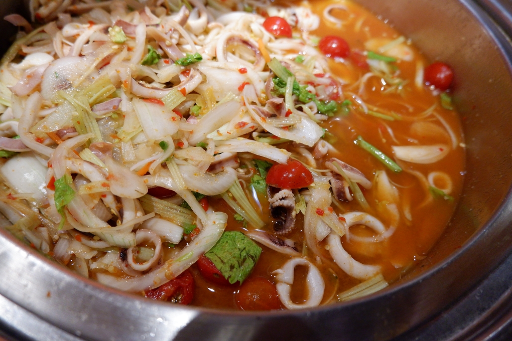 【中壢車站泰式料理】大象泰國美食餐廳 中壢車站泰式炭烤火鍋吃到飽 @貝大小姐的多元心宇宙