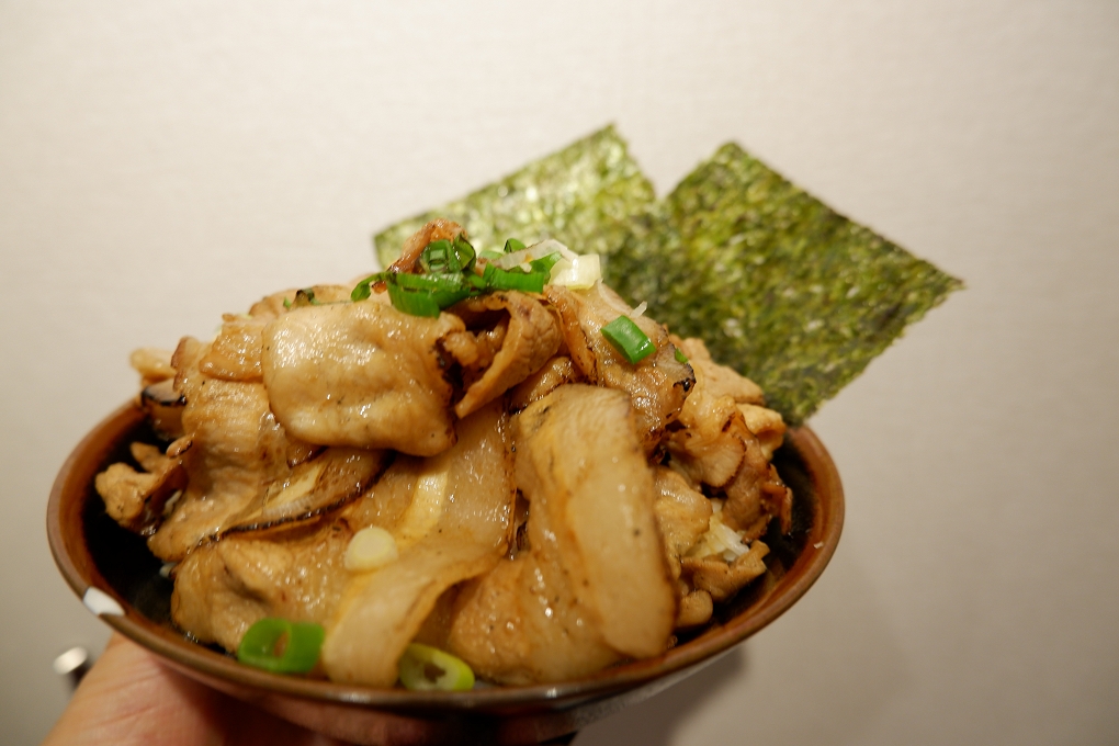 【樹林車站美食】川牛木石亭 樹林鎮前店 樹林丼飯推薦 @貝大小姐的多元心宇宙
