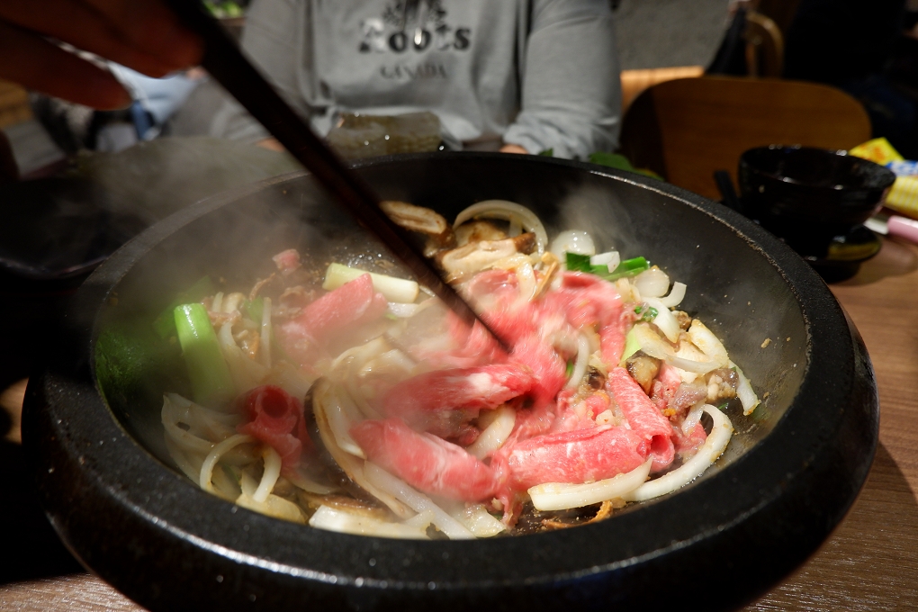 【板橋火鍋推薦】雅香石頭火鍋板橋店 @貝大小姐的多元心宇宙