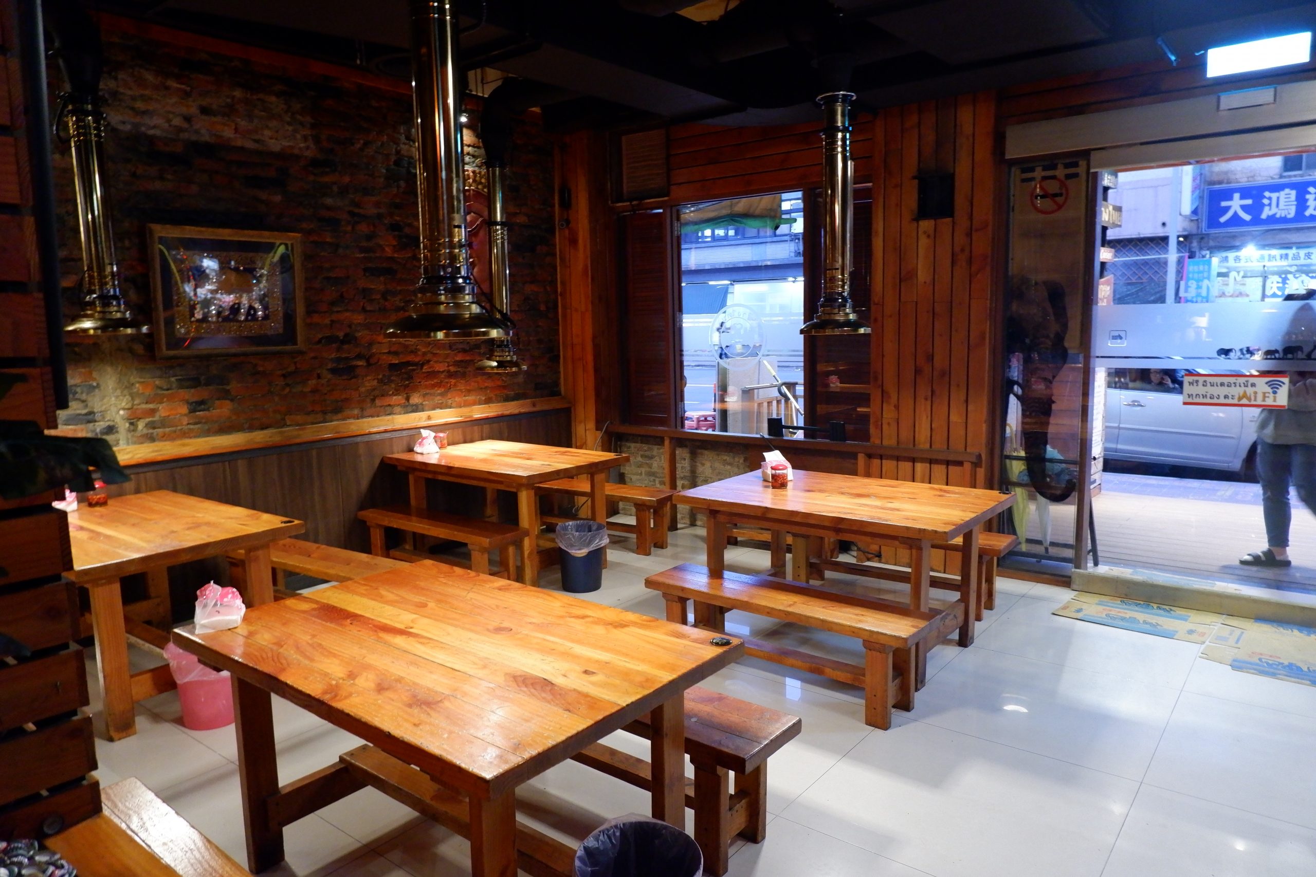 【中壢車站泰式單點】大象泰國美食餐廳 不推：一樓泰式料理單點 @貝大小姐的多元心宇宙