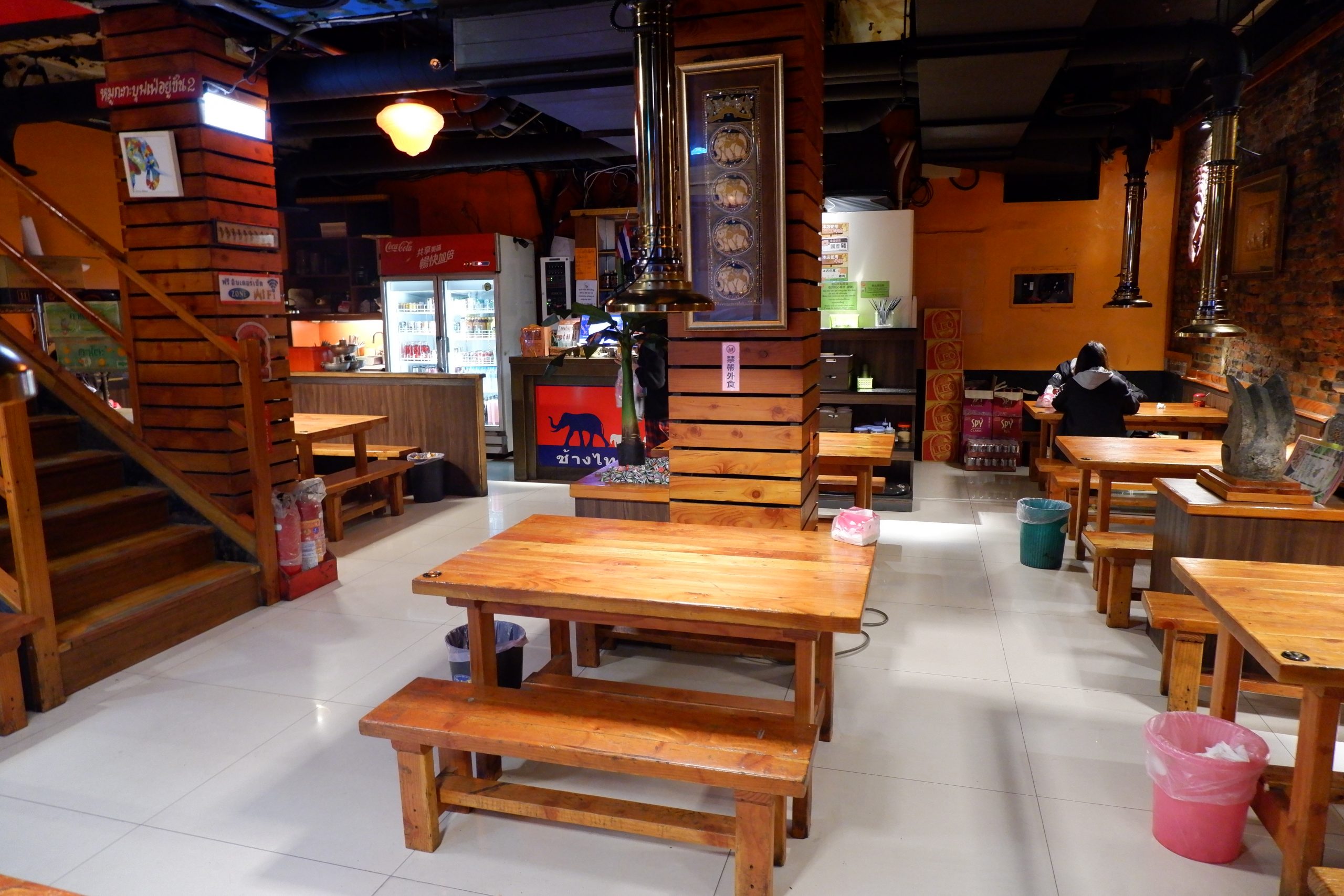 【中壢車站泰式單點】大象泰國美食餐廳 不推：一樓泰式料理單點 @貝大小姐的多元心宇宙