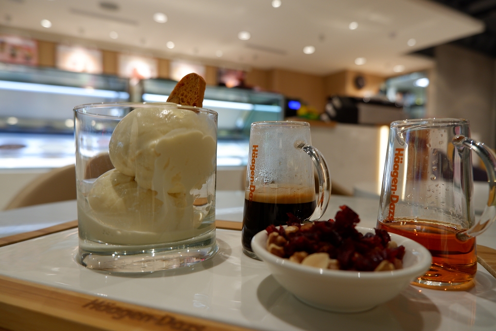 【東區下午茶】Häagen-Dazs哈根達斯 敦南旗艦店 東區甜點 @貝大小姐的多元心宇宙