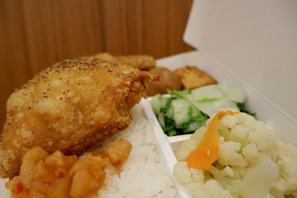 【新北 新莊區便當推薦】正忠排骨飯新莊中華店 新莊區排骨飯推薦 @貝大小姐的多元心宇宙