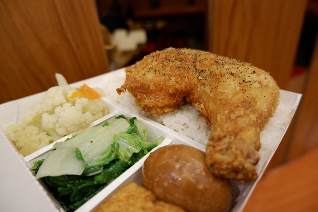 【新北 新莊區便當推薦】正忠排骨飯新莊中華店 新莊區排骨飯推薦 @貝大小姐的多元心宇宙