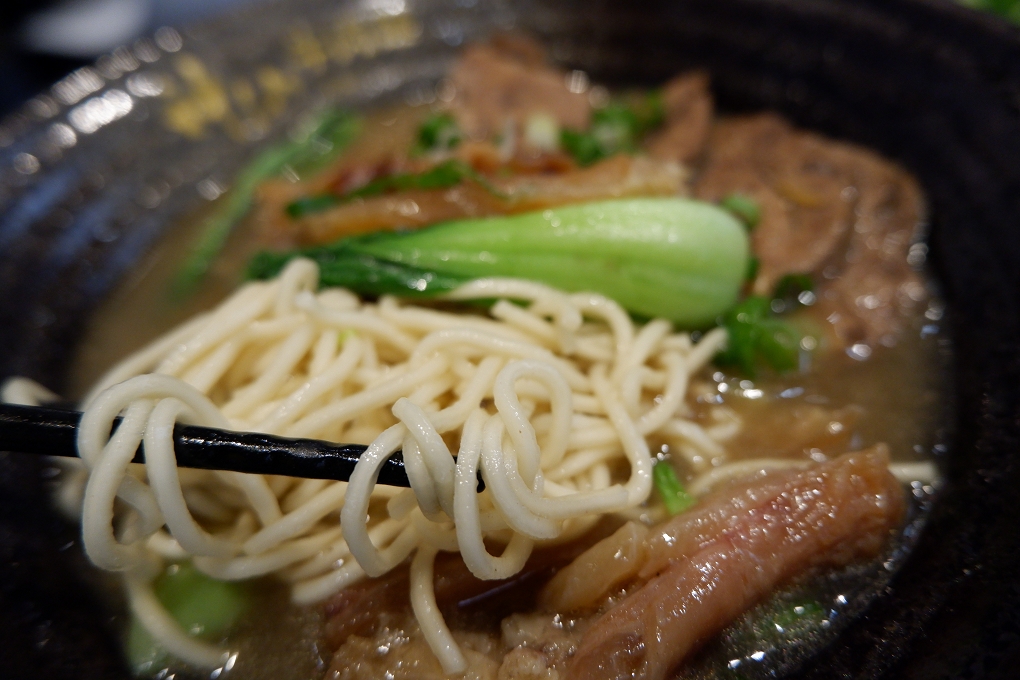 【台北 中山區牛肉麵】神仙牛肉麺 x GTD手搖飲 x 宅配牛肉麵 @貝大小姐的多元心宇宙