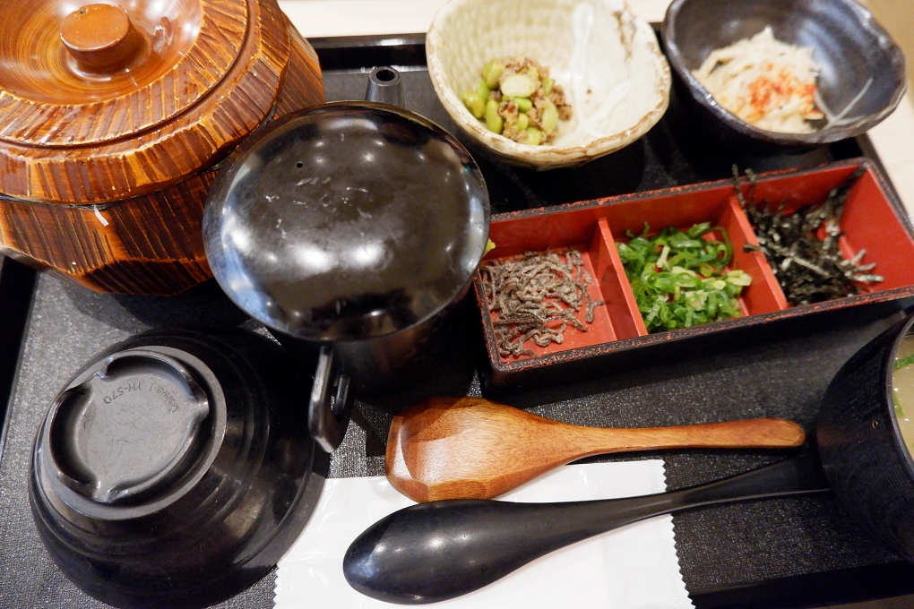 【微風台北車站】雞三和親子丼 來自日本名古屋的排隊名店 @貝大小姐的多元心宇宙