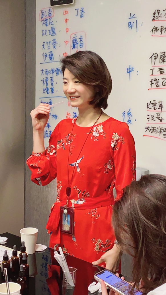 【品味生活】毛毛老師調香工作坊 香氣DIY / 香氣設計師 @貝大小姐的多元心宇宙