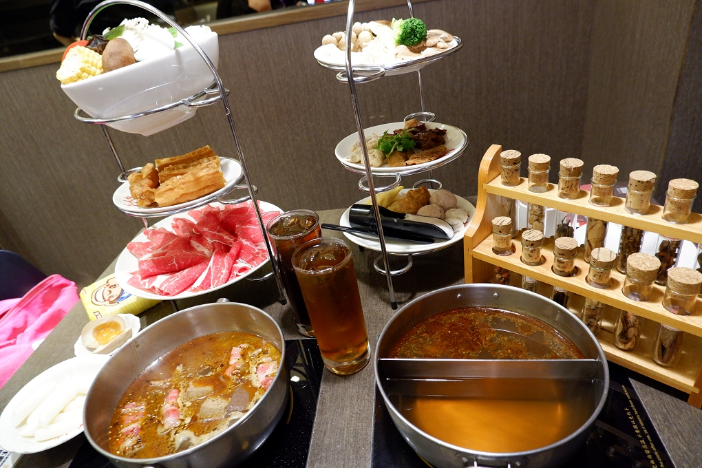 【市府站火鍋】紅九九個人鴛鴦鍋  市府店 市府站麻辣火鍋 @貝大小姐的多元心宇宙