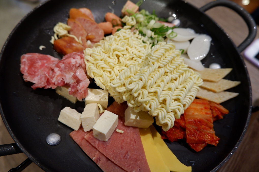 【板橋韓式燒肉推薦】首爾花漾豬 板橋府中店 @貝大小姐的多元心宇宙