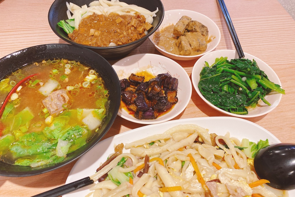 【林口竹林山寺刀削麵】老張刀麵屋 林口美食 @貝大小姐的多元心宇宙