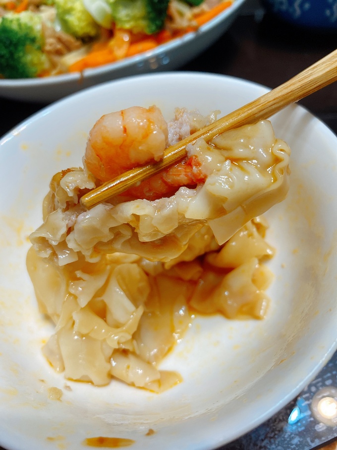 【網購美食】好好吃大餛飩X小籠湯包 堅持30年的好滋味！ @貝大小姐的多元心宇宙