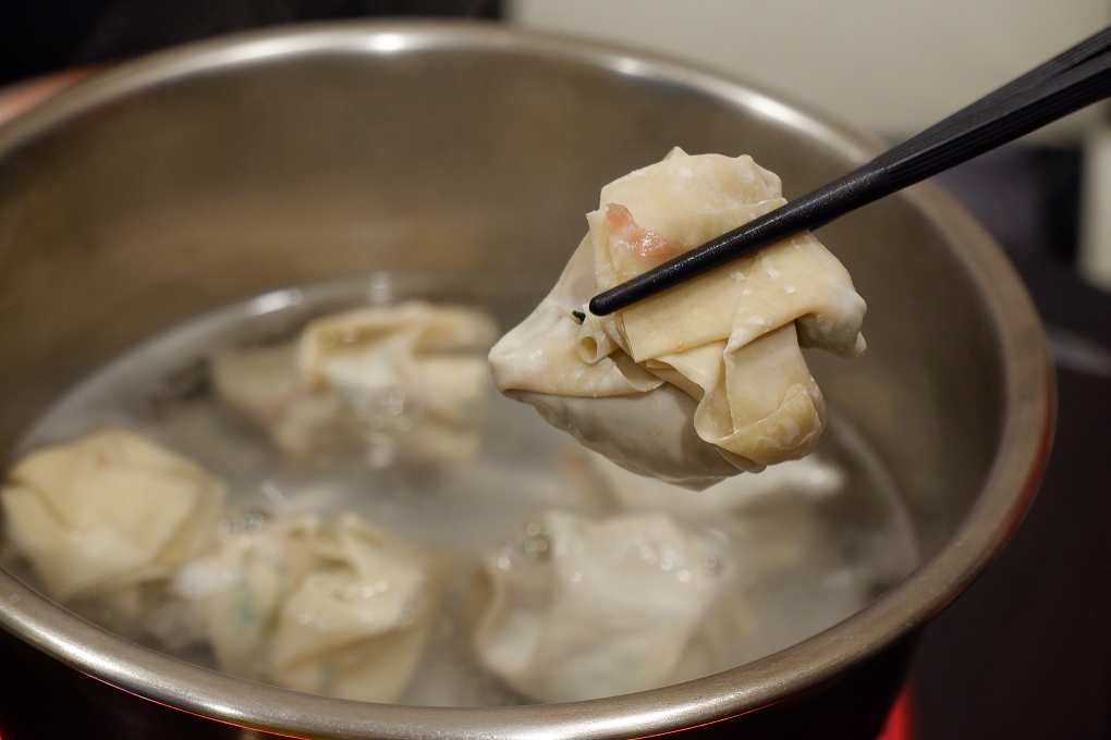 【網購美食】好好吃大餛飩X小籠湯包 堅持30年的好滋味！ @貝大小姐的多元心宇宙