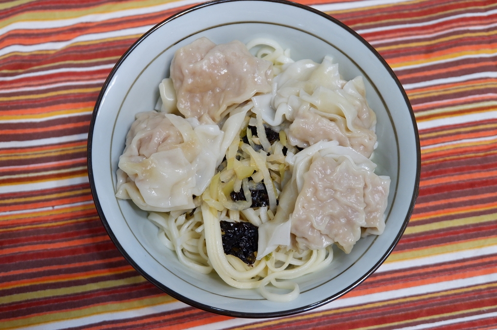 【網購美食】好好吃大餛飩X小籠湯包 堅持30年的好滋味！ @貝大小姐的多元心宇宙