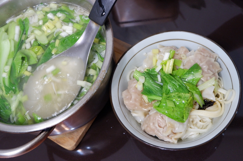 【網購美食】好好吃大餛飩X小籠湯包 堅持30年的好滋味！ @貝大小姐的多元心宇宙