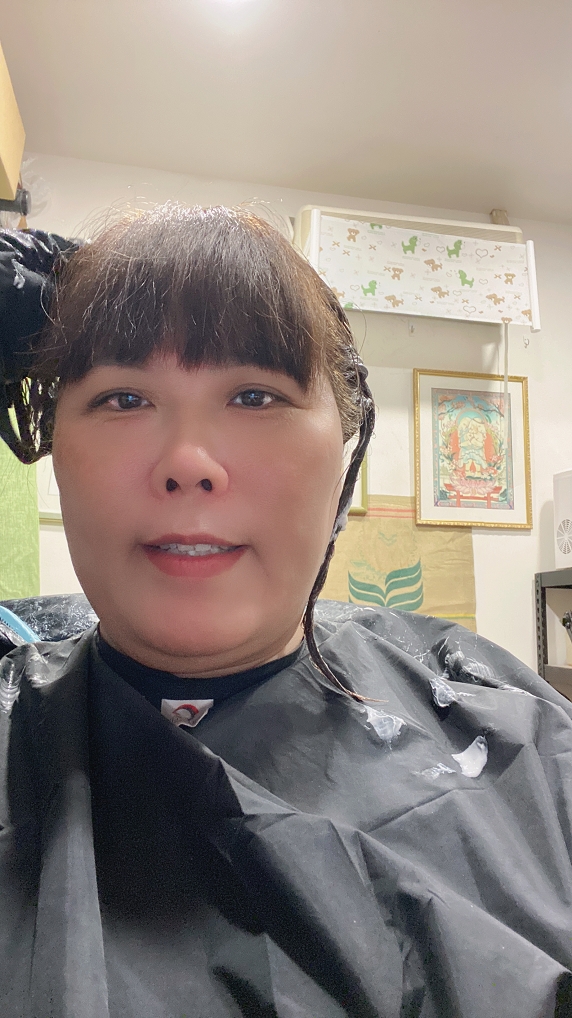 【疫起在家找事做】幫家人染頭髮 #好家在我在家 @貝大小姐的多元心宇宙