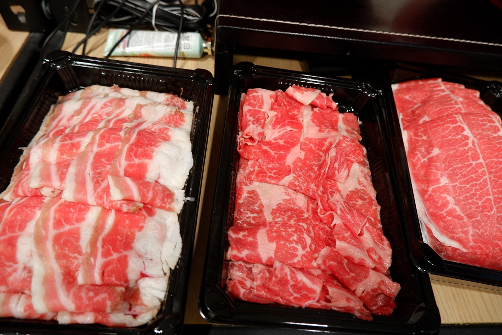 【疫起在家找事做】現煮食火鍋外帶 板橋外帶優惠 雙人海陸套餐CP值 @貝大小姐的多元心宇宙