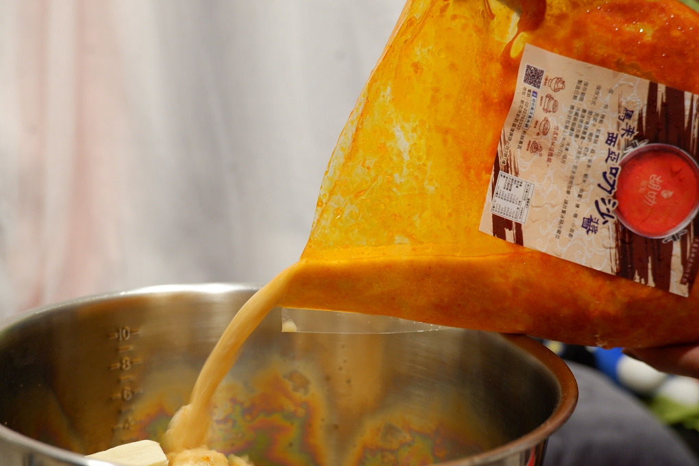 【人氣團購湯底】胡叻南洋叻沙湯底 宅在家也可以吃到異國風味料理 人氣推薦叻沙湯底 @貝大小姐的多元心宇宙