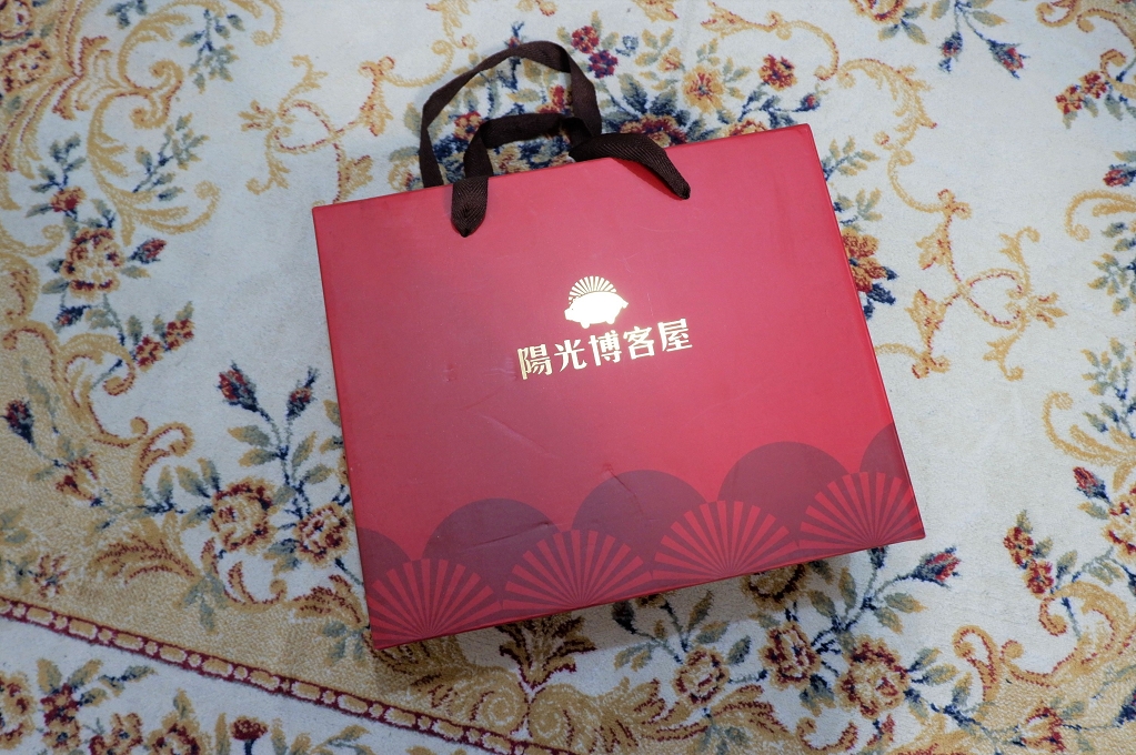 【台中網購美食】養豬人家：履歷原味豬肉酥 X 蜜汁豬肉乾 @貝大小姐的多元心宇宙