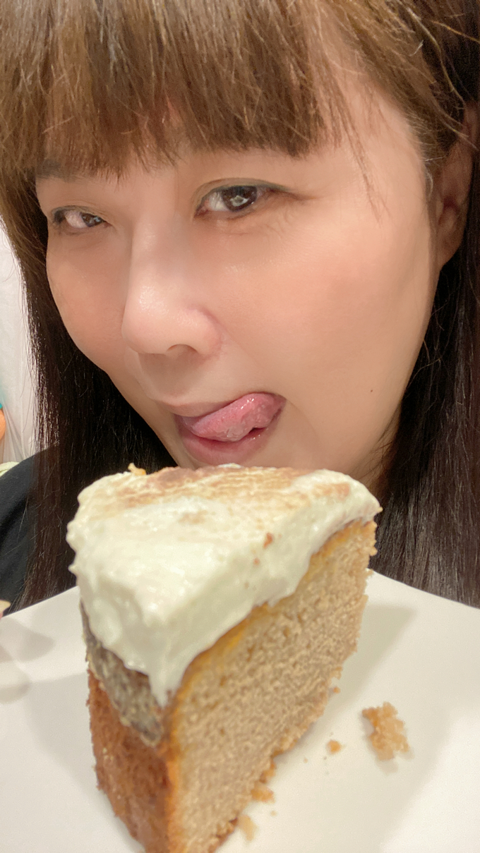 【網購甜點推薦】一刻醺甜-紀念時分 / 玫瑰紅酒白巧克力蛋糕 @貝大小姐的多元心宇宙