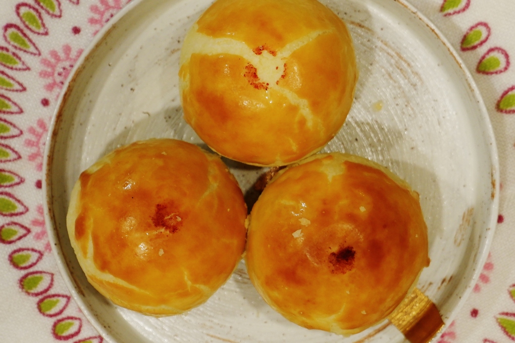 【宅幸福滋味】佳星軒食品-HIRO手作月圓圓中秋禮盒 棗泥蛋黃酥 &#038; 烏豆沙蛋黃酥 @貝大小姐的多元心宇宙