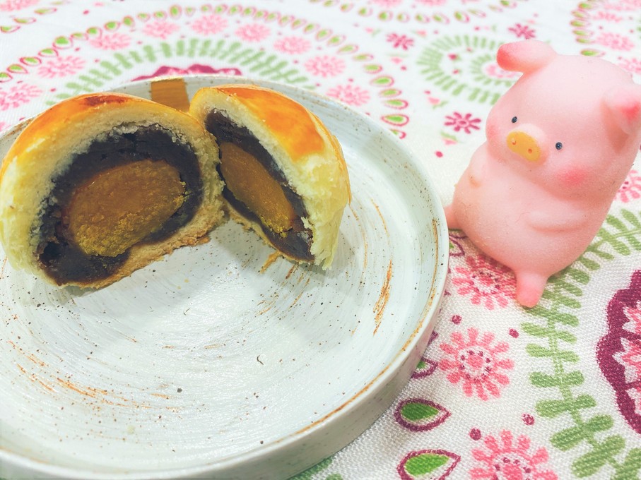 【宅幸福滋味】佳星軒食品-HIRO手作月圓圓中秋禮盒 棗泥蛋黃酥 &#038; 烏豆沙蛋黃酥 @貝大小姐的多元心宇宙
