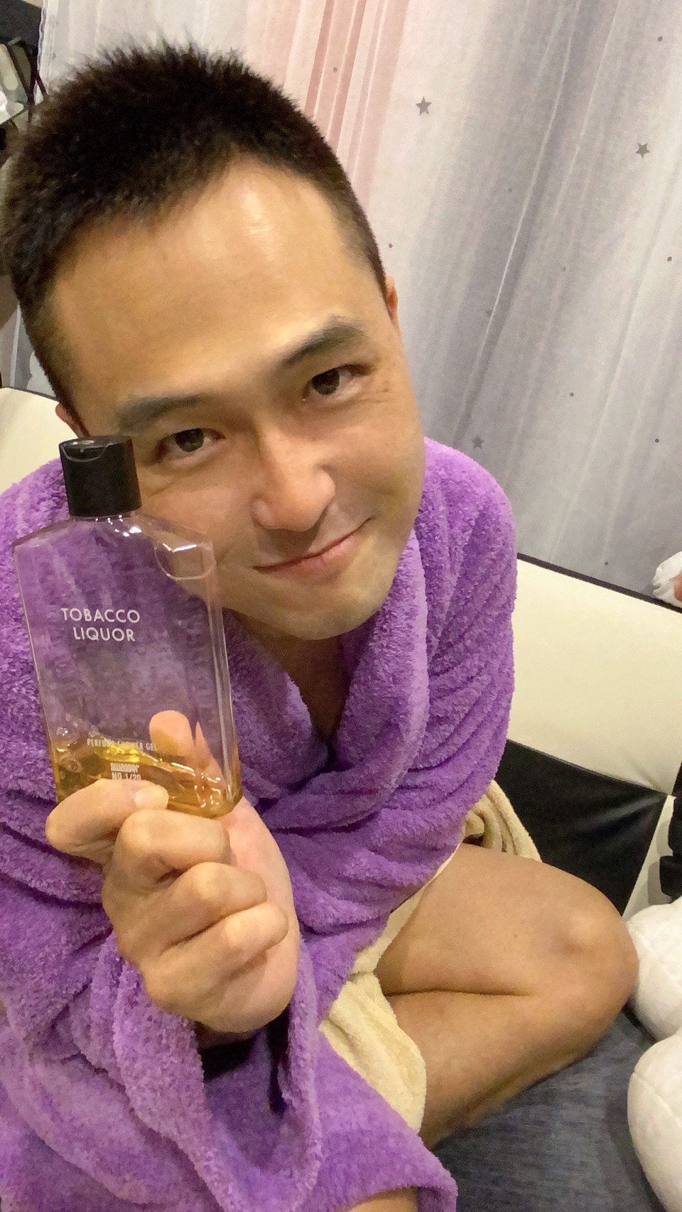 【疫起在家找事做】男士烏木沈香沐浴乳X木質燻香沐浴乳 #好家在我在家 @貝大小姐的多元心宇宙