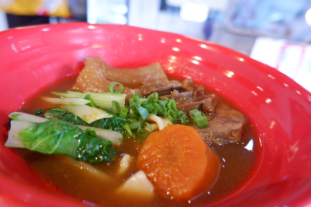 【三重 牛肉麵】二木牛肉麵 自強店 過與不及都不願意妥協的用心 @貝大小姐的多元心宇宙