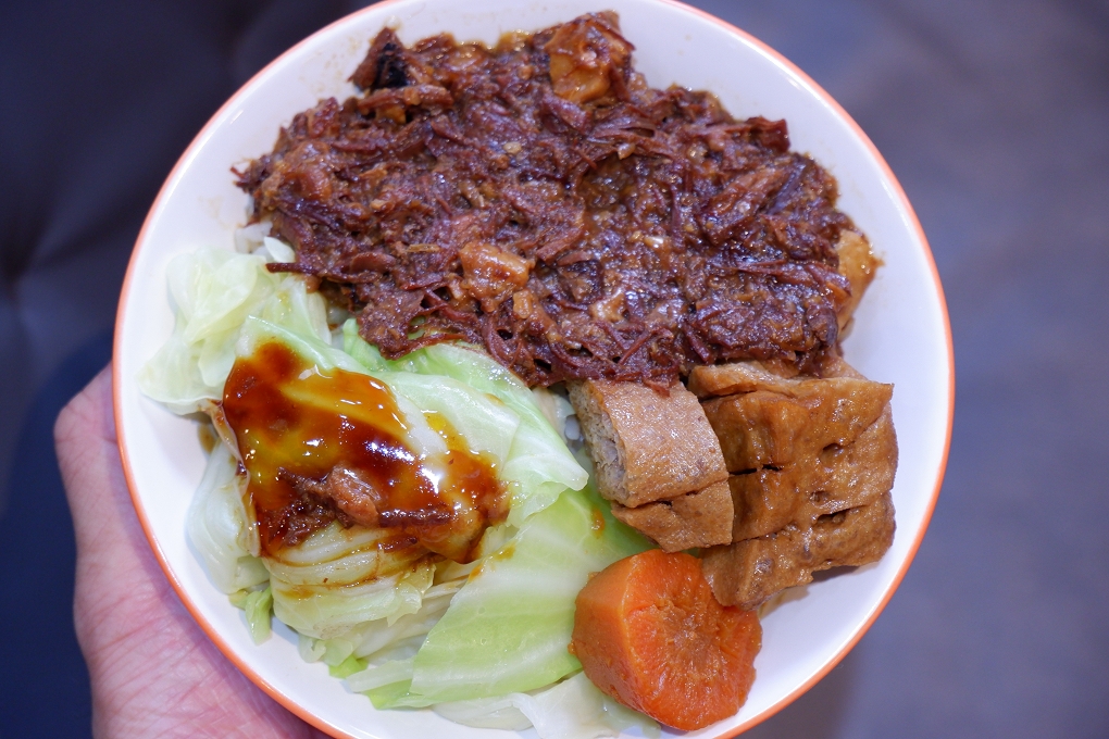 【三重 牛肉麵】二木牛肉麵 自強店 過與不及都不願意妥協的用心 @貝大小姐的多元心宇宙
