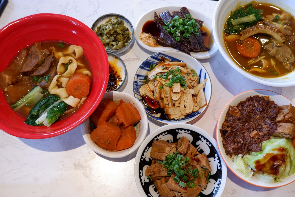 【三重 牛肉麵】二木牛肉麵 自強店 過與不及都不願意妥協的用心 @貝大小姐的多元心宇宙