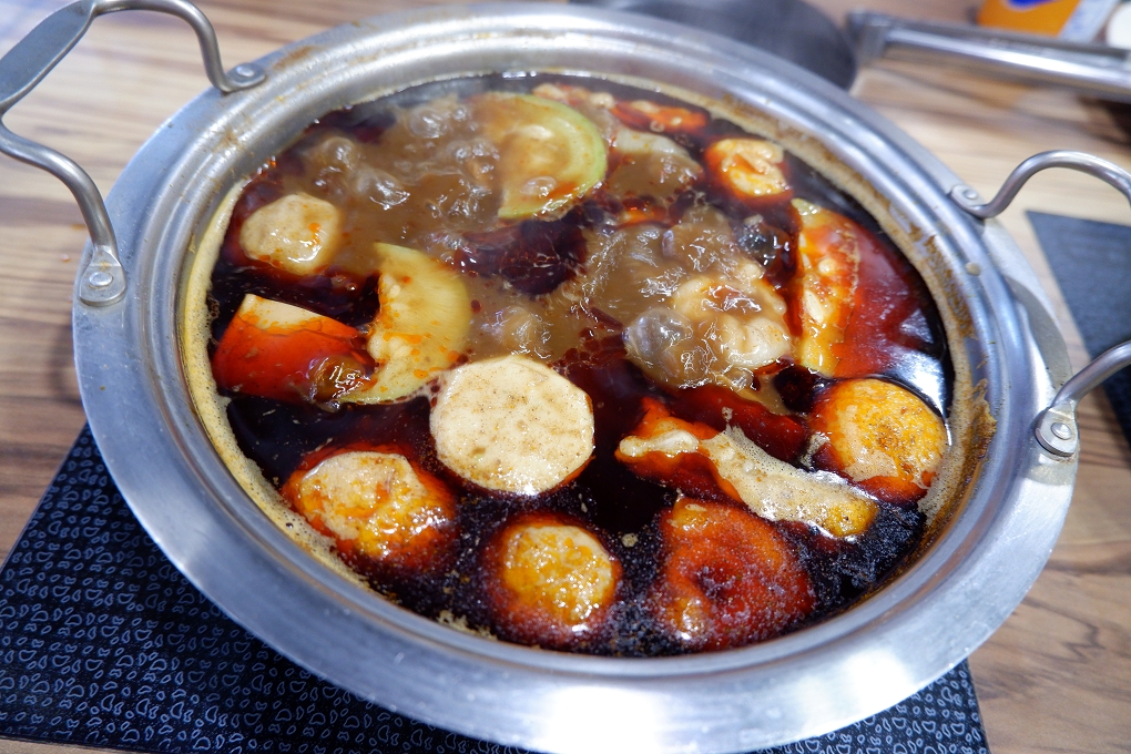 【新北 板橋火鍋吃到飽】現煮食麻辣鴛鴦火鍋 佛系老闆又要瘋狂送了！ @貝大小姐的多元心宇宙